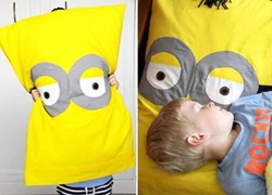 Mẹ may vỏ gối Minion đáng yêu cho bé giấc ngủ ngon