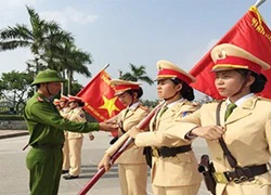 Những bông hoa thép trên thao trường