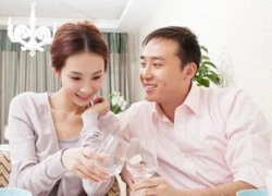 Nơm nớp lo mỗi lần xa nhà, vợ sẽ &#8220;rơi&#8221; vào tay gã hàng xóm đa tình