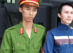 Nữ sinh quan hệ với bạn trai rồi về kể với mẹ