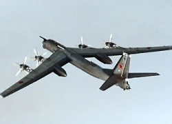 Oanh tạc cơ hiện đại Tu-95 của Nga nổ tung khi huấn luyện