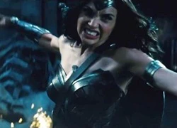 "Batman v Superman: Dawn of Justice" tung trailer hoành tráng dài gần 4 phút