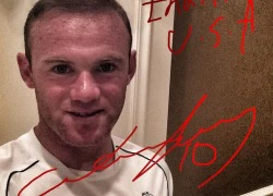 Rooney bị chê cười vì chữ viết tay giống trẻ con