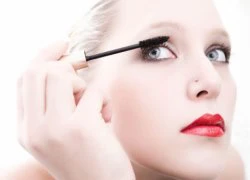 Sai lầm phổ biến khi dùng mascara