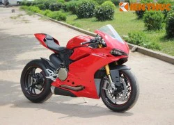 Soi siêu phẩm tiền tỷ Ducati 1299 Panigale S đầu tiên tại VN