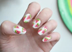 Tay xinh với 2 kiểu nail hình quả dưa hấu ngộ nghĩnh