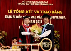 Trao bằng thạc sĩ điều hành cao cấp khóa II