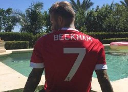 Becks khoe &#8220;quà độc&#8221; của M.U, fan sốt ruột