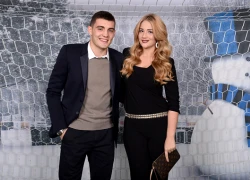 Bóng hồng xinh xắn theo Kovacic tới Real