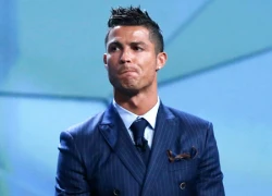 C. Ronaldo nhận phiếu bầu thấp khó tin