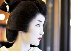 Cận cảnh các bước làm đẹp của geisha thời hiện đại