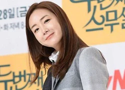 Choi Ji Woo trẻ đẹp ngỡ ngàng ở tuổi 40