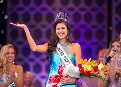 Cô gái 15 tuổi cao 1m77 đăng quang Miss Teen USA 2015