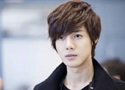 Kim Hyun Joong vướng nghi vấn "đút lót" bạn gái cũ