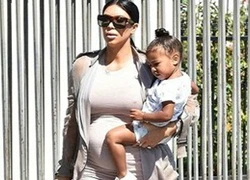 Kim Kardashian chèn ép bụng bầu vì bị nghi thai giả