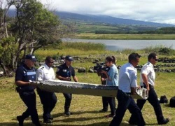 Malaysia: mảnh vỡ trôi dạt là của máy bay cùng loại với MH370