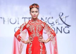 Mâu Thủy diện áo dài cưới kiêu sa trên sàn catwalk