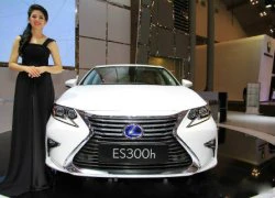 Mê mẩn mẫu Lexus ES300h 2016 giá 2,2 tỷ đồng