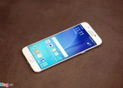 Mở hộp Galaxy A8 mỏng 5,9 mm, kim loại nguyên khối