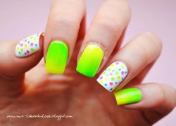 Những mẫu nail neon bắt mắt khó cưỡng trong hè này