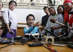 Nước cờ cao của bà Aung San Suu Kyi