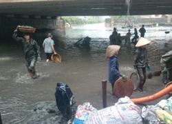 Quảng Ninh: Người dân đua nhau đi "hôi" than sau trận lũ quét