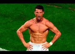 Ronaldo sản xuất dép tổ ong ở Việt Nam