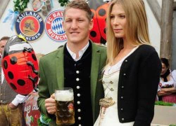 Schweinsteiger bỏ tiền túi mời đồng đội ở M.U dự lễ hội bia Đức