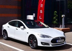 Tesla lỗ 4.000 USD trên mỗi chiếc xe xanh Model S