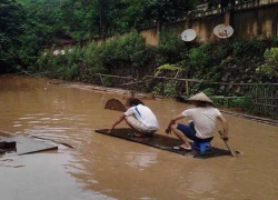 Thanh Hoá sơ tán khẩn cấp hàng trăm hộ dân tránh lũ