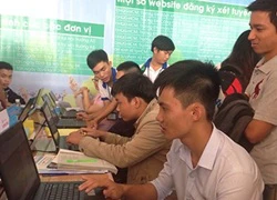 Thí sinh chen chân xét tuyển ĐH