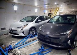 Toyota Prius 2016 lộ diện hoàn toàn trước ngày ra mắt