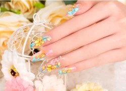 Trang trí nail chủ đề sắc hoa tình yêu