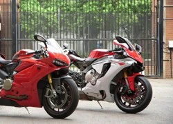 Xem Visordown so sánh Yamaha R1 và Ducati 1299 Panigale S