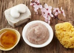 8 loại mỹ phẩm bác sĩ da liễu khuyên không nên dùng