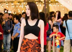 Angela Phương Trinh diện crop-top khoe eo