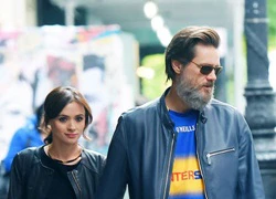 Bạn gái tự sát sau 4 ngày chia tay danh hài Jim Carrey