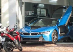 BMW i8 xanh ngọc đầu tiên về Việt Nam