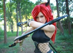 Bỏng mắt với cosplay Katarina trong Liên Minh Huyền Thoại