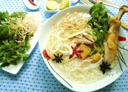 [Chế biến] - Bữa sáng thỏa thê thưởng thức phở gà tại nhà