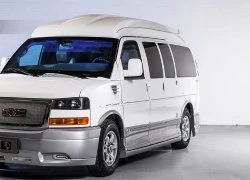 Cận cảnh GMC Savana: Siêu xe ai cũng thèm muốn