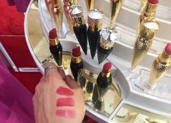 Chị em Việt "mất ăn mất ngủ' vì thỏi son Christian Louboutin