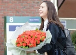 Choi Ji Woo được tặng hoa khiến tình địch ghen tỵ