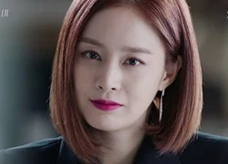 Kim Tae Hee nhếch miệng cười khiến đám đông sợ hãi im bặt