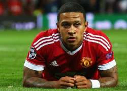 Memphis Depay bị cha đẻ tố là kẻ lừa dối