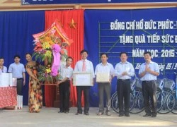 Nghệ An: Nhiều món quà ý nghĩa cho học sinh dịp đầu năm học mới