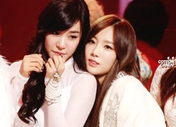 Taeyeon (SNSD) bật khóc khi nói về tình bạn 10 năm với Tiffany