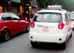 Taxi "cỏ" biển tứ quý 9 Hà Nội khiến đại gia phát thèm