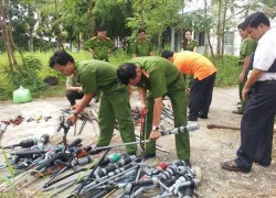 Tiêu hủy hơn 200 khẩu súng quân dụng, súng tự chế...