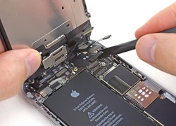 Apple cho khách mượn iPhone 6 trong khi chờ sửa máy